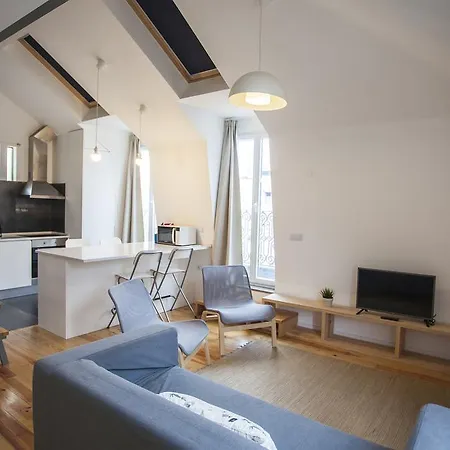 公寓 Mezzanine With A View In Bairro Alto *