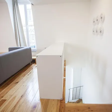 Mezzanine With A View In Bairro Alto * Лиссабон