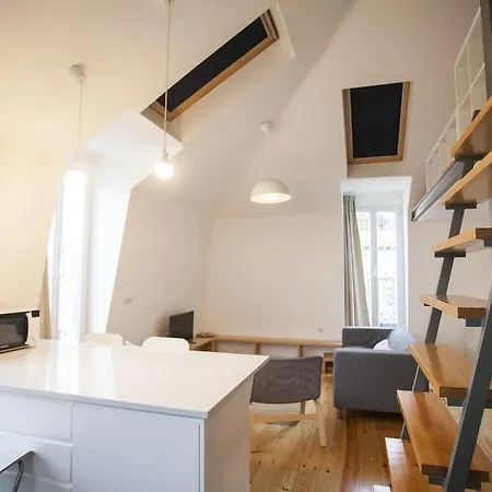 Апартаменты Mezzanine With A View In Bairro Alto Лиссабон