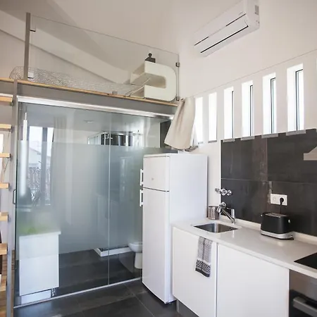 Апартаменты Mezzanine With A View In Bairro Alto Лиссабон
