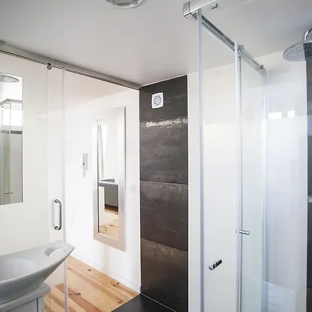 Апартаменты Mezzanine With A View In Bairro Alto