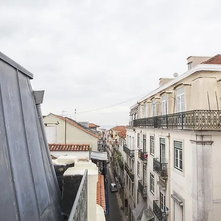 Mezzanine With A View In Bairro Alto Apartmán