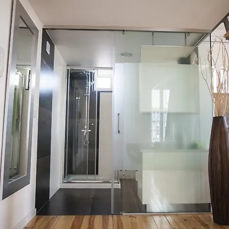 Apartmán Mezzanine With A View In Bairro Alto *